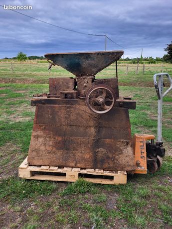 Matériel agricole applatisseur