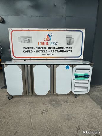 MAXI TOUR REFRIGEREE 3 portes central en 1800mm/700mm Gn1/1 tropicalisé