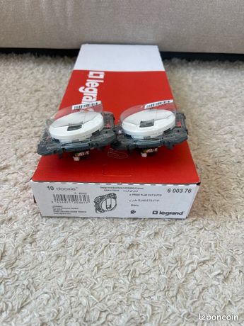 Mécanisme RJ45 catégorie 6 dooxie Legrand 600376