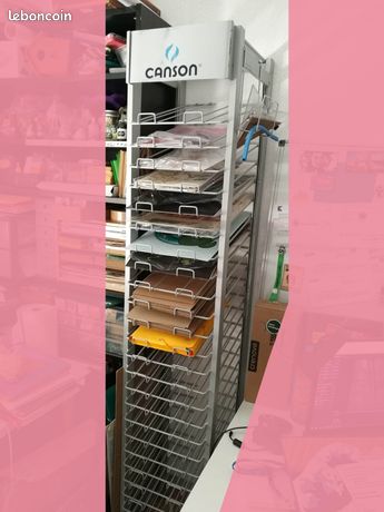 Meuble présentoir pour feuilles A3