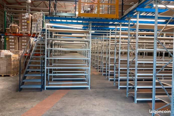 Mezzanine de 450m2 MANORGA + rack léger - Valeur de 56 000euros HT
