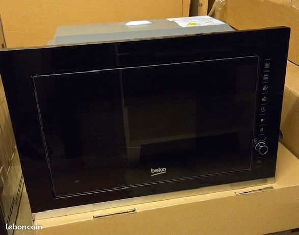 Micro onde et grill encastrable BEKO