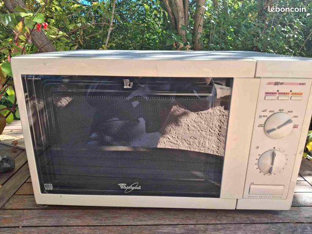 Micro onde et Grill WHIRPOOL