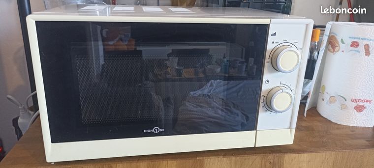Micro onde High One 700W