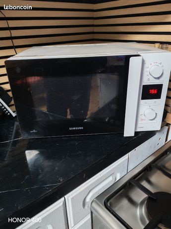 Micro onde multi fonction