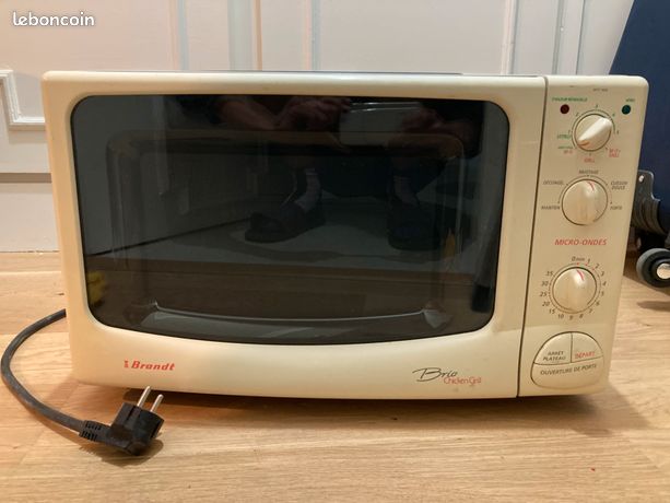 Micro-onde + plaque vitroceramique Brandt