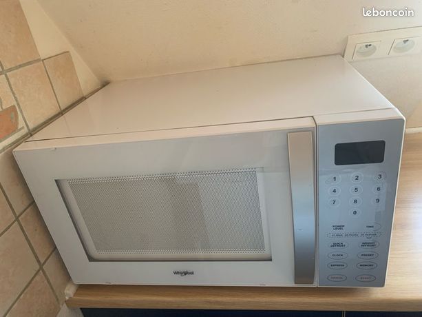 Micro onde whirlpool blanc