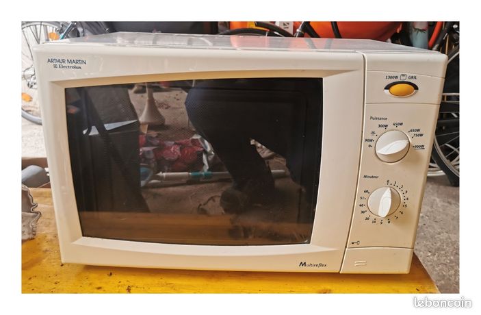 Micro ondes 1300W Gril