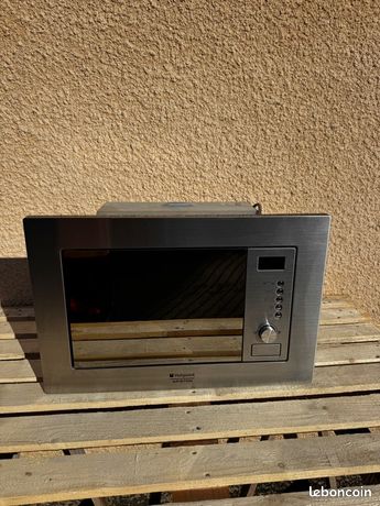 Micro-ondes Ariston MWHA 122.1 X