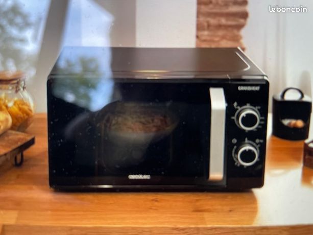 Micro ondes avec grill 20 litres