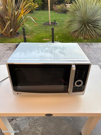 Micro-ondes LG