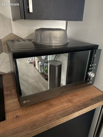 Micro-ondes multifonctions LG MJ 3965 BIB