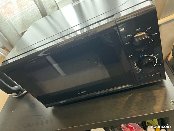 Micro-ondes noir