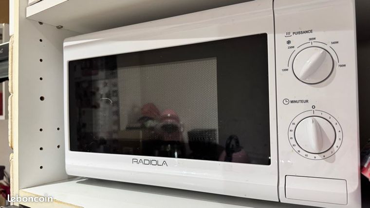 Micro-ondes Radiola