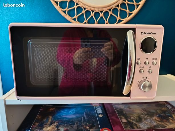 Micro ondes silvercrest rose neuf 076val
