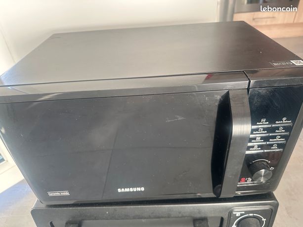 Micro-ondes Sumsung neuf utilisé quelques fois