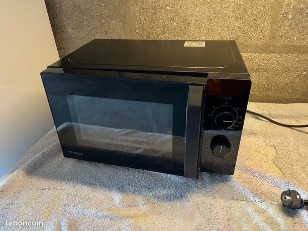 Micro ondes TOSHIBA TMG20mm21 capacité 20 litres