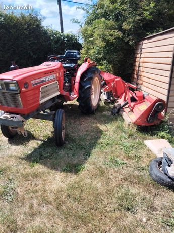 Micro tracteur et son équipement