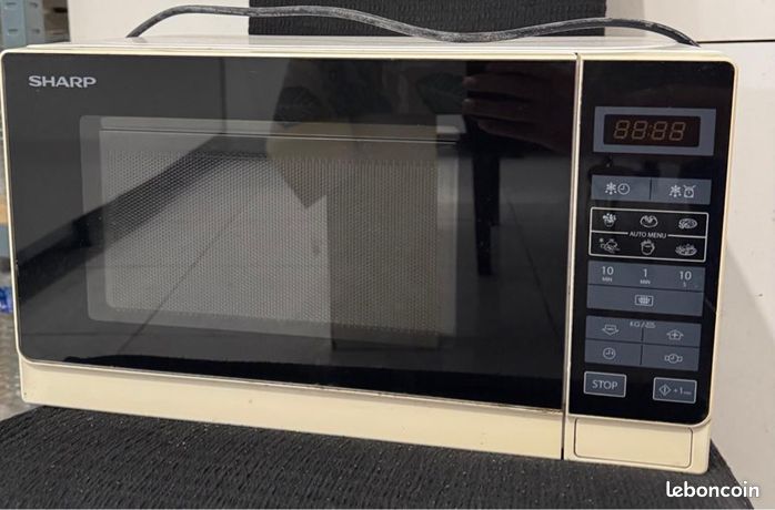 Micro-onde Sharp