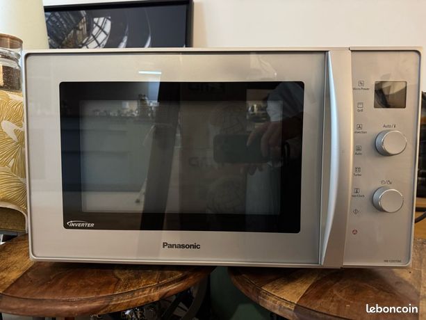 Micro-ondes combiné Panasonic NN‑CD575M (Inverter, 27 L, 1000 W)