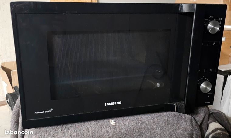 Micro ondes et vrai four combiné