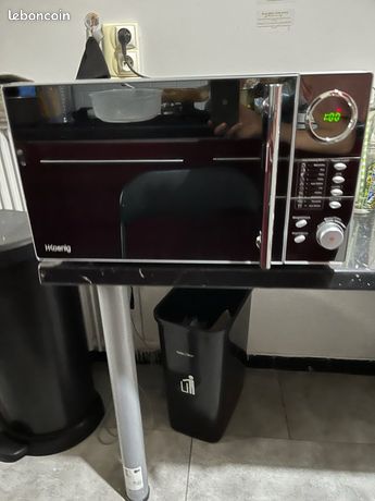 Micro ondes koenig 25L 1000W