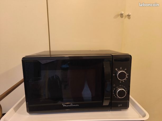 Micro-ondes Moulinex MO20MGBL
