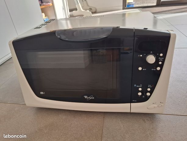 Micro ondes multifonction Whirlpool