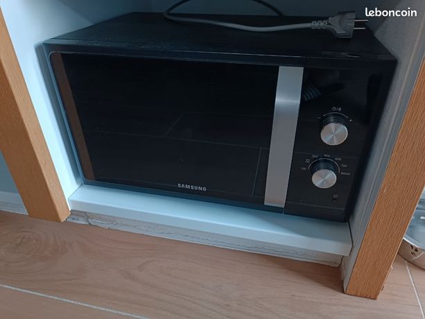 Micro ondes Samsung noir