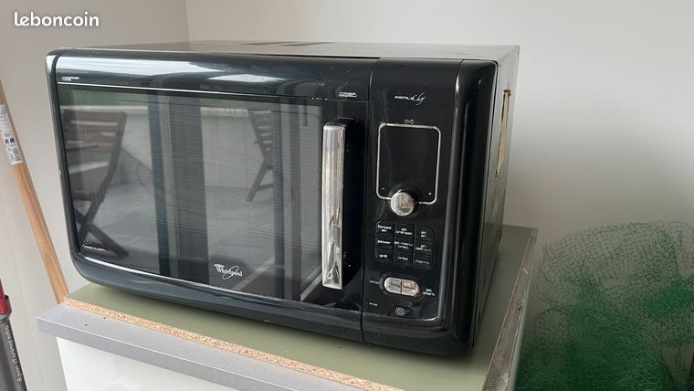 Micro-ondes Whirlpool Family Chef Combi Crisp FT 338