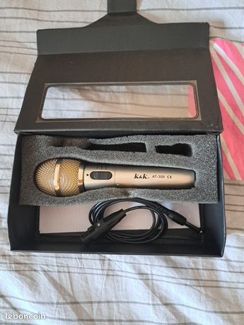 Microphone