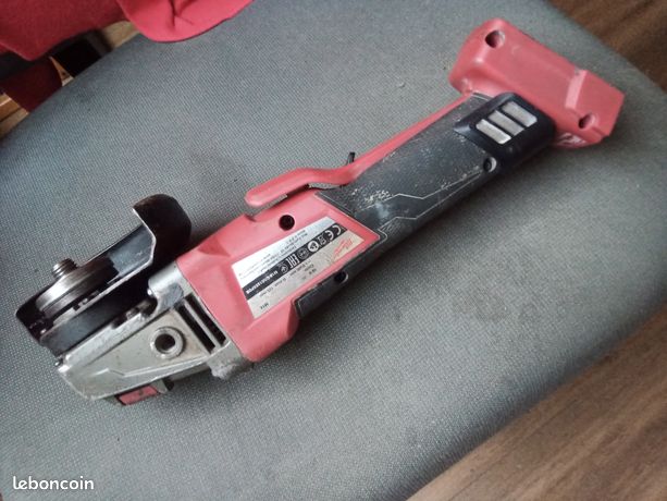 Milwaukee meuleuse m18cag125xpdb