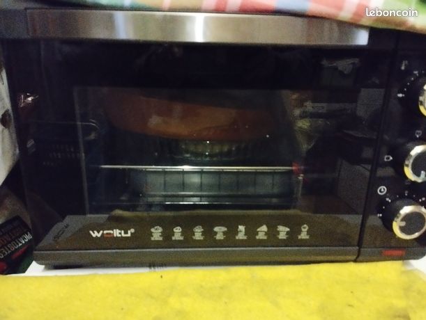 Mini four a poser 28l très peu servi