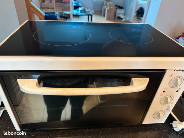 Mini-Four avec plaques vitroceramiques Climadiff C4003-CER