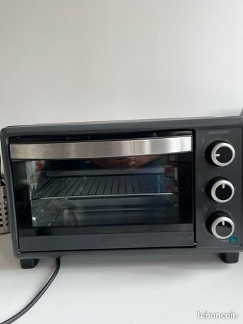 Mini four électrique Cecotec