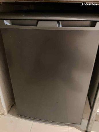 Mini frigo presque neuf gris