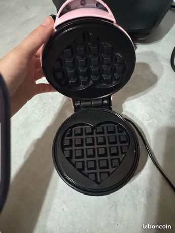 Mini gaufrier multifonctionnel en forme de cur