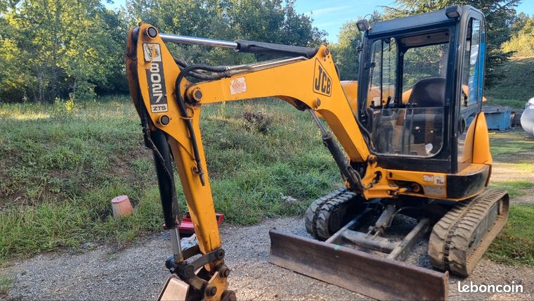Mini pelle jcb 8025