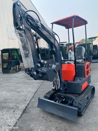 Mini Pelle Neuve 1.2 Tonne 3 Godets attache rapide offerte