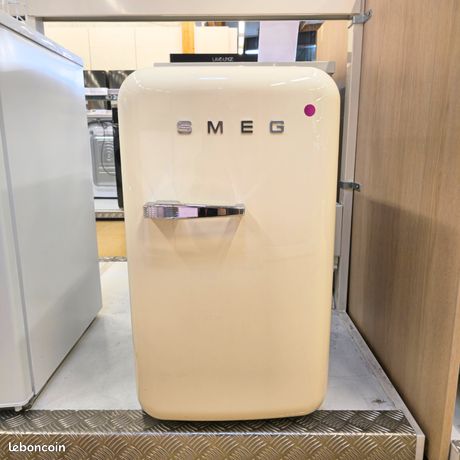 Mini réfrigérateur SMEG FAB5RCR5 Crème Garantie 2 ans