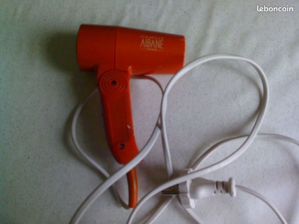 Mini sèche cheveux pliable orange camille albane