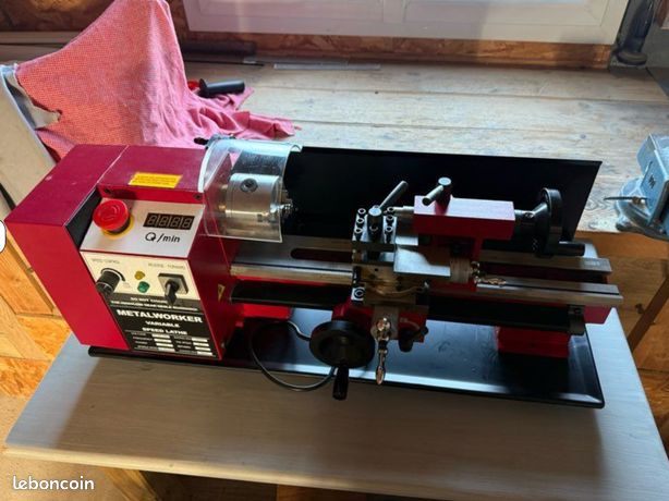 Mini tour à métaux d'établi METAL WORKER 350W et lot d'outils