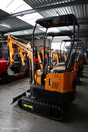 Mini Pelle 1000 KG-Prix Exceptionnel : 3900 HT