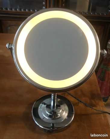 Miroir de maquillage lumineux grossissant Babyliss