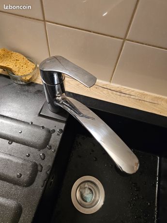 Mitigeur thermostatique pour évier