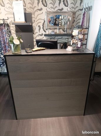 Mobilier boutique prêt à porter