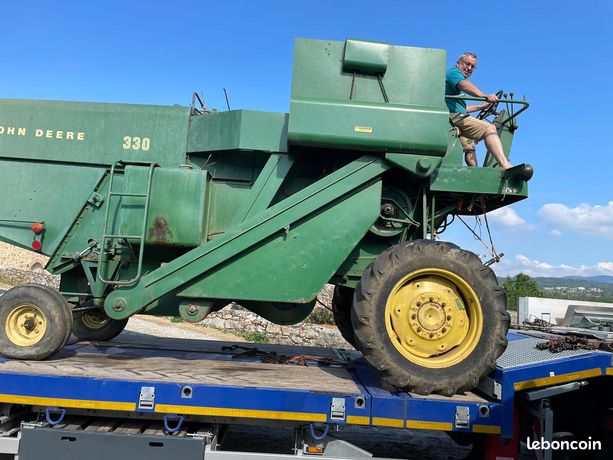 MOISONNEUSE BATTEUSE John Deere 330