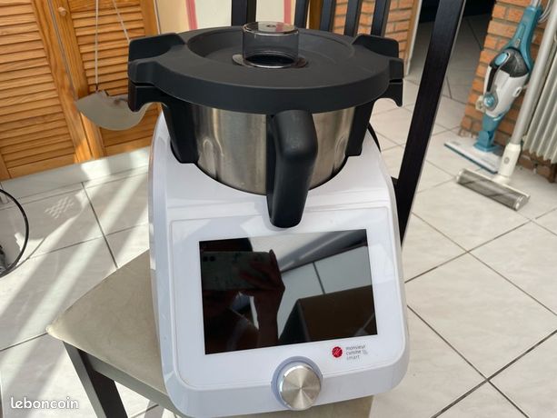 Monsieur Cuisine Smart Très bon état Complet avec accessoires