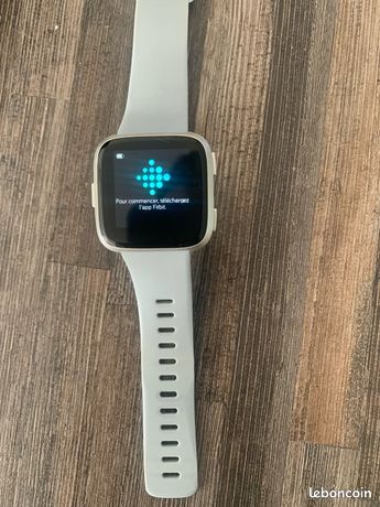 Montre connectée Fitbit Versa