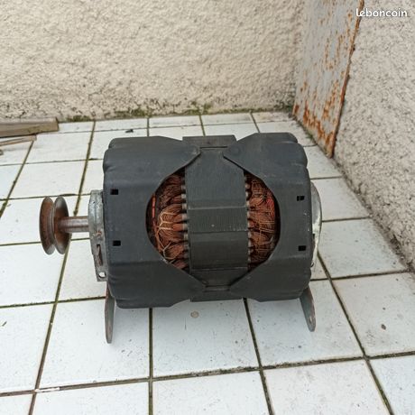 Moteur électrique de machine à laver